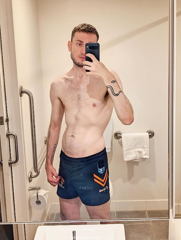 LeoXL Gay Escort Sydney 0423571202 BoyLtd.com